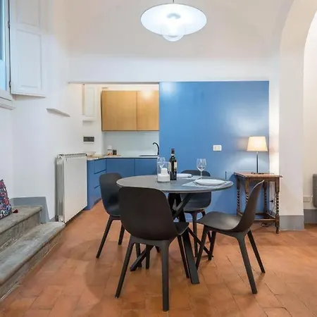 Apartment La Casa Di Ugo