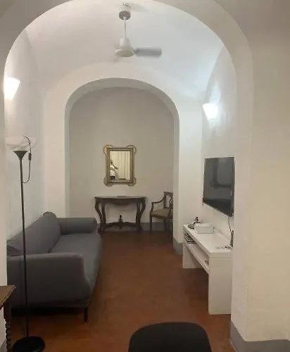 La Casa Di Ugo Апартаменты *